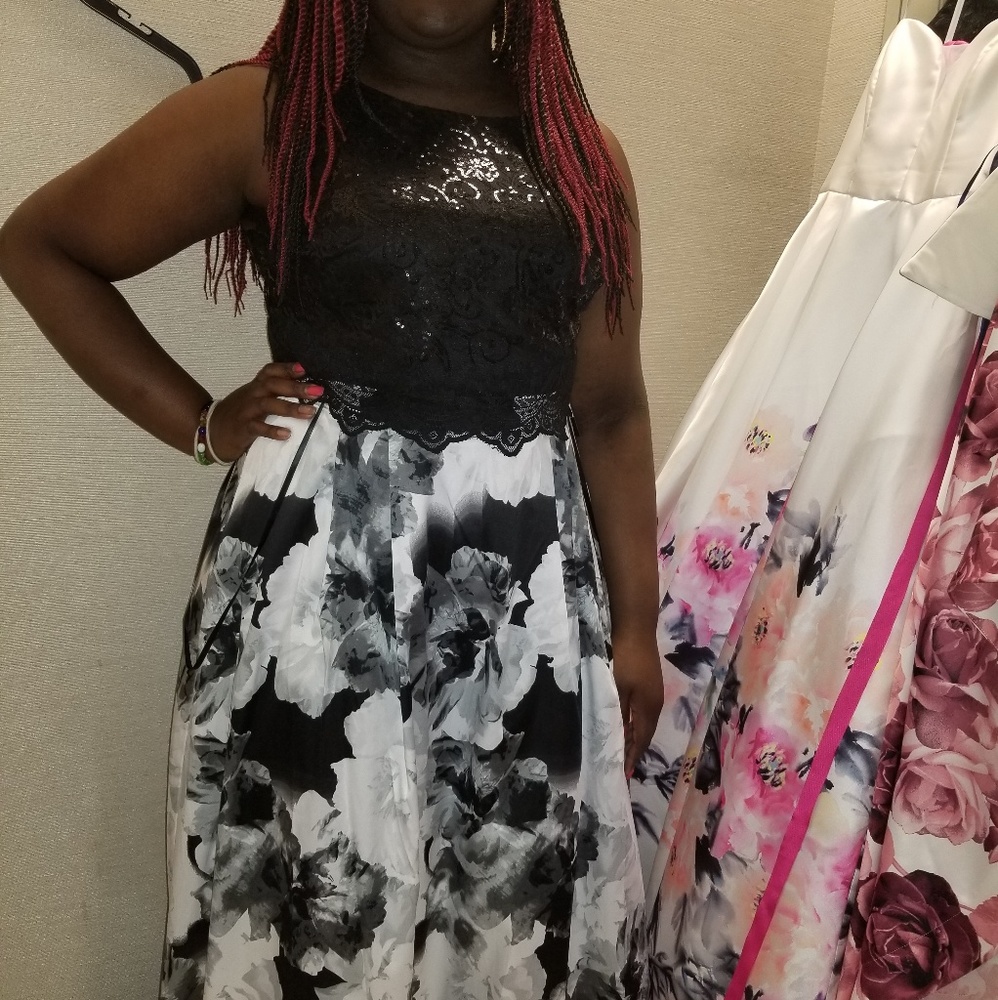 Lace top w/Floral skirt 2Piece Hi-Low Prom Dress